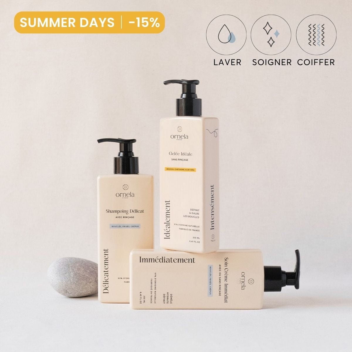 Routine pour cheveux bouclés frisés et crépus comprenant un shampoing, un soin pour démêler, définir et hydrater les boucles, et une gelée pour définir les boucles plusieurs jours